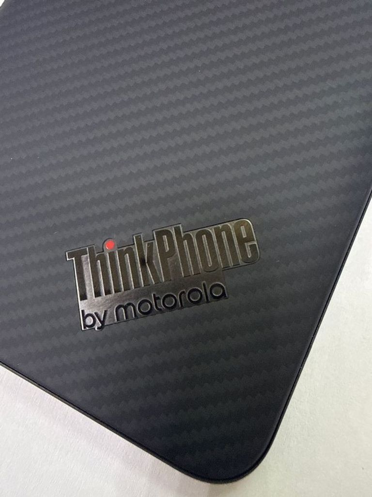Motorola ThinkPhone 8/256GB Carbon Black (PAWN0018) Код:01-200738498. Зображення 6