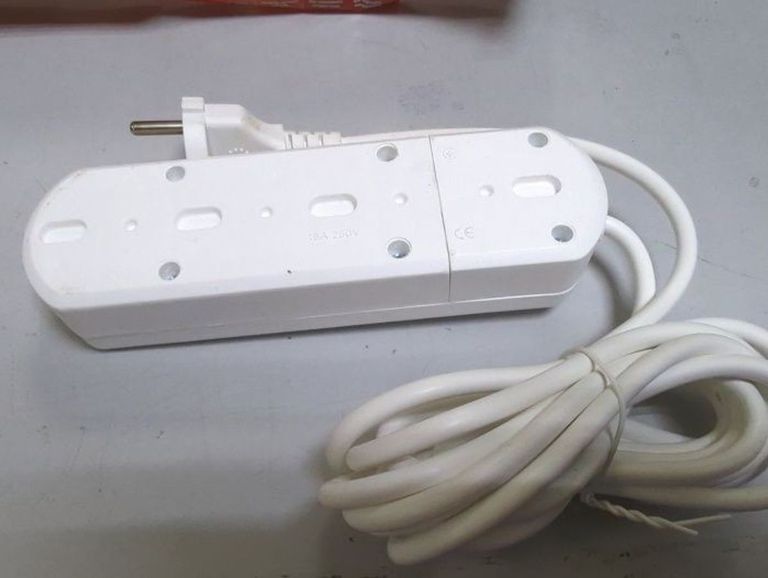 Оголошення Neomax 3 розетки Б/У