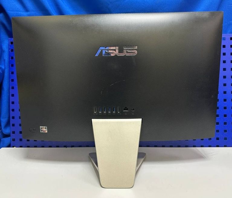 Распродажа Asus vivo aio 23,8/ryzen 3 3250u/ ram 8gb/ssd 256gb/video radeon vega 3, продавец Техноскарб