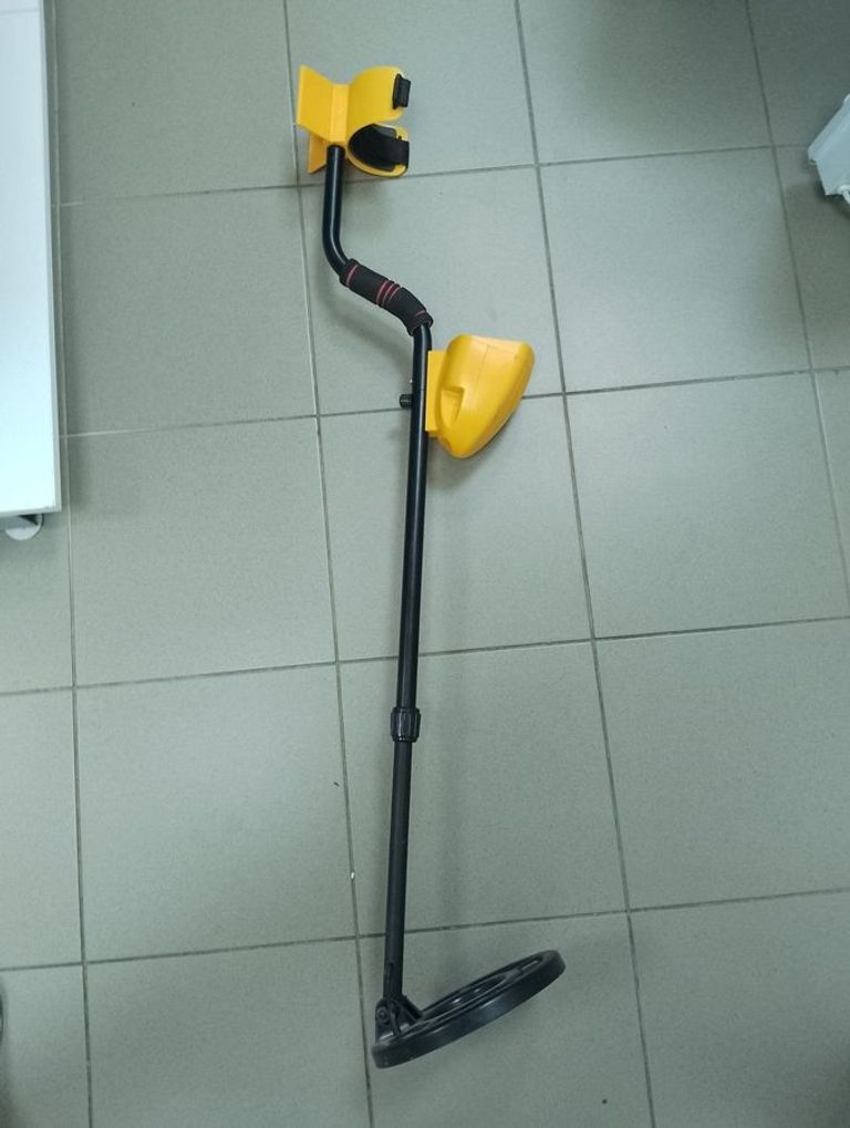 Оголошення Undergroun Metal Detector md-9020c Б/У