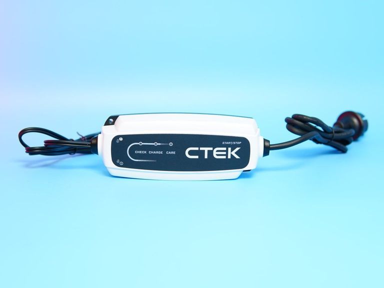 Дешиво Ctek CT5 START/STOP с ломбарда
