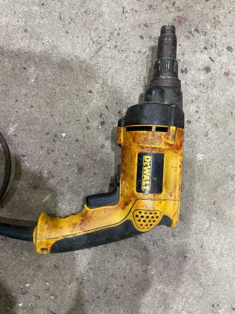 Купить Dewalt dw268qs Б/У