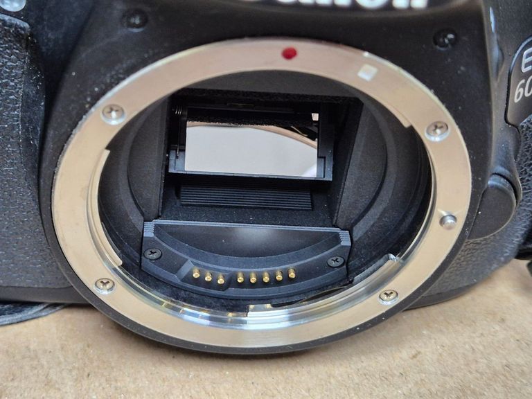 Canon eos 600d + ef-s 18-55mm 1:3.5-5.6 is ii Код:01-200795481. Изображение 12