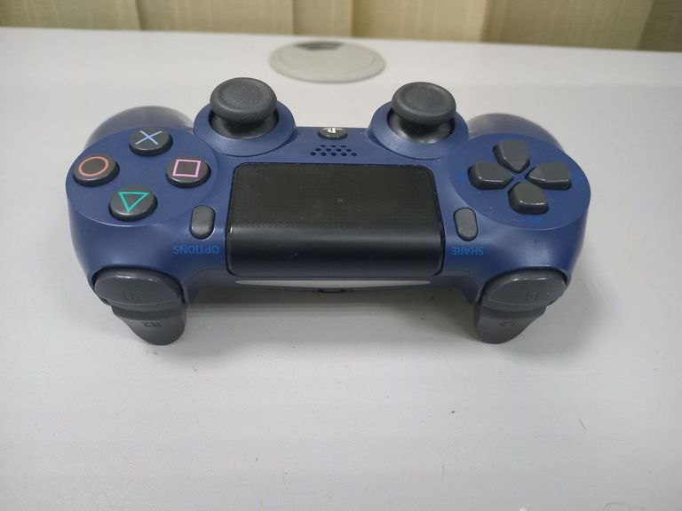 Объявление Sony dualshock 4 v2 Б/У