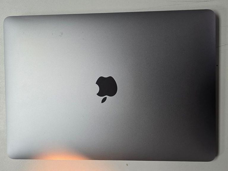 Apple macbook air 13 2020 /core i7 1,2ghz/ram16gb/ssd256gb/iintel iris plus Код:01-200789142. Изображение 6