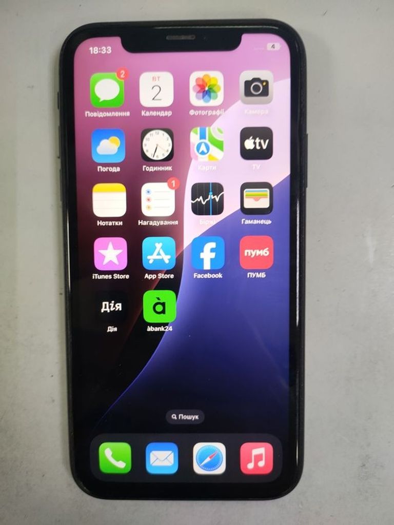Купити Apple iPhone XR 64GB Black (MRY42) Б/У