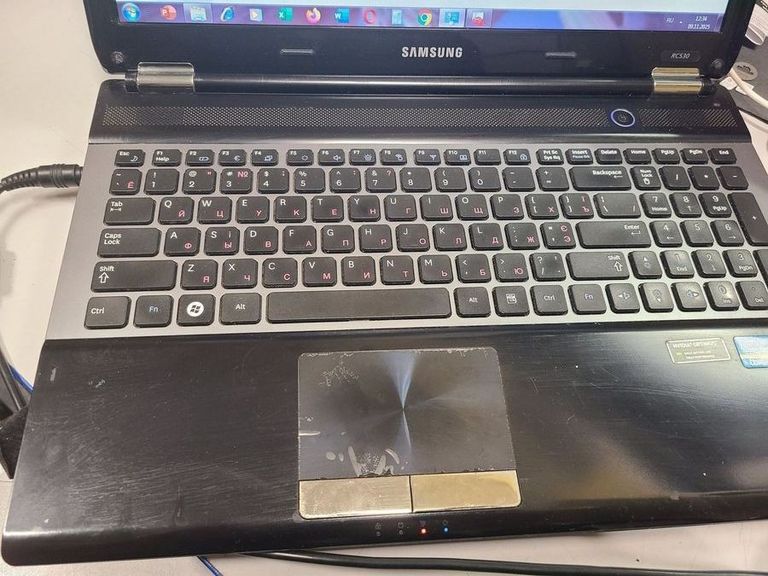 Купить Samsung 15/core i5 2430m ddr3/4gb ddr3/hdd 500 gb/ssd *відсутній/geforce gt540m Б/У