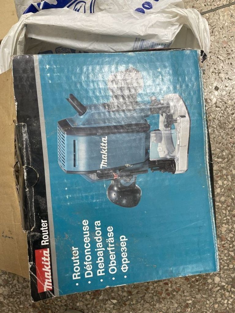 Розпродаж Makita RP0900, продавець Техноскарб