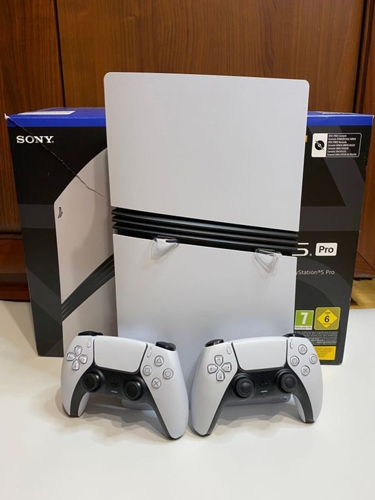 Купити Sony Playstation 5 Pro 2TB Б/У