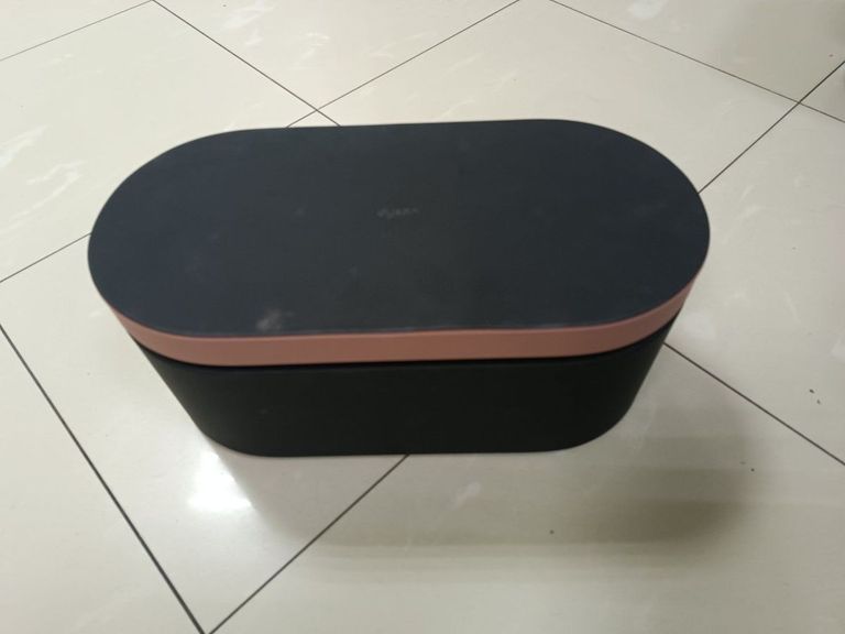 Дешево Dyson hs08 multi-styler and dryer straight to wavy - velvet/gold 596926-01 з ломбарду