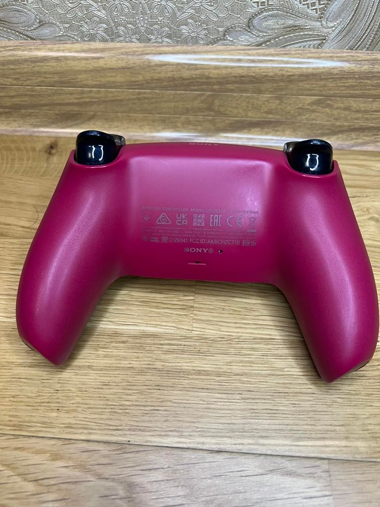 Дешиво Sony DualSense Cosmic Red (9828297) с ломбарда