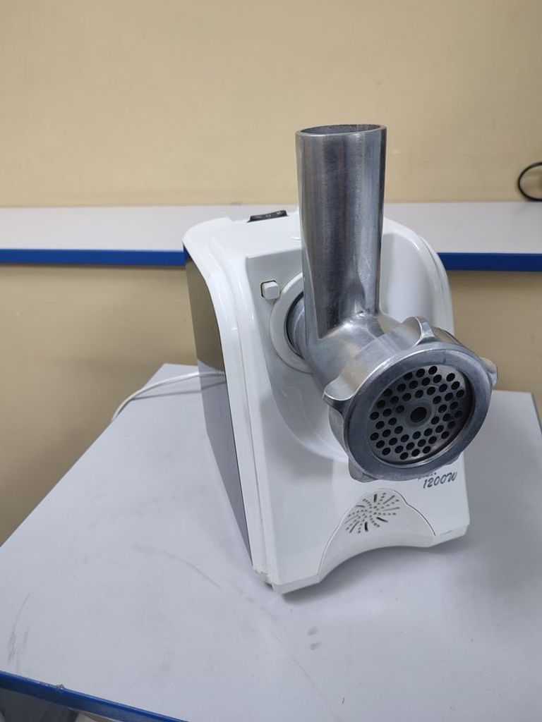 Дешево Saturn st-fp7099 з ломбарду