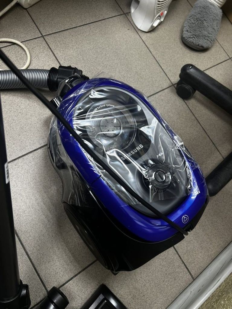 Оголошення Samsung VC07M2110SB Б/У