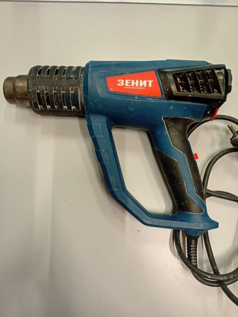 Купити Зенит зф-а 2000 Б/У