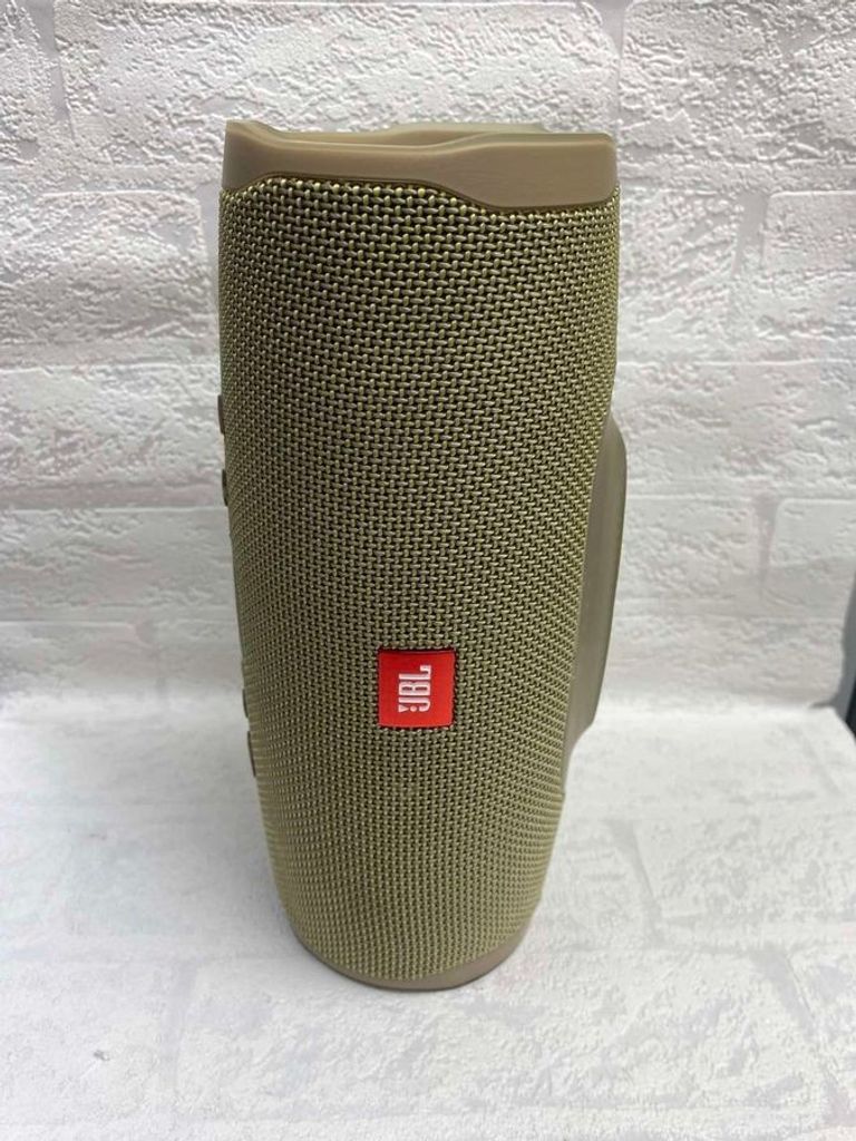 Купити Jbl charge 4 Б/У
