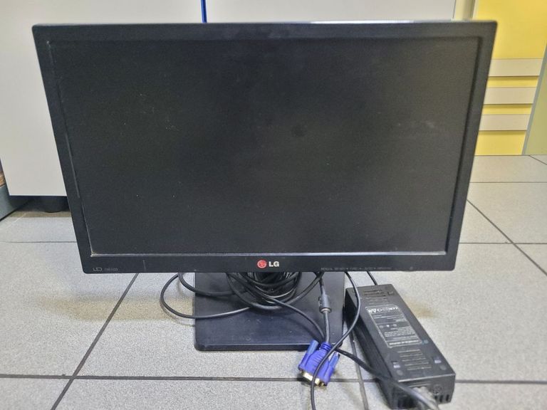Купить Lg 19en33sa Б/У