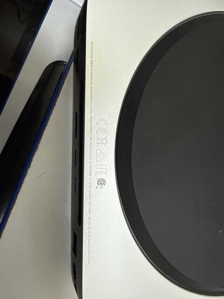 Дешево Apple mac mini a2686 mmfj3 m2/8core/ram8gb/ssd256gb з ломбарду