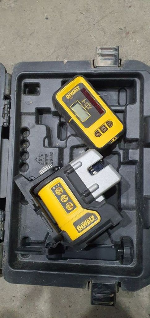 Объявление Dewalt DW089K Б/У