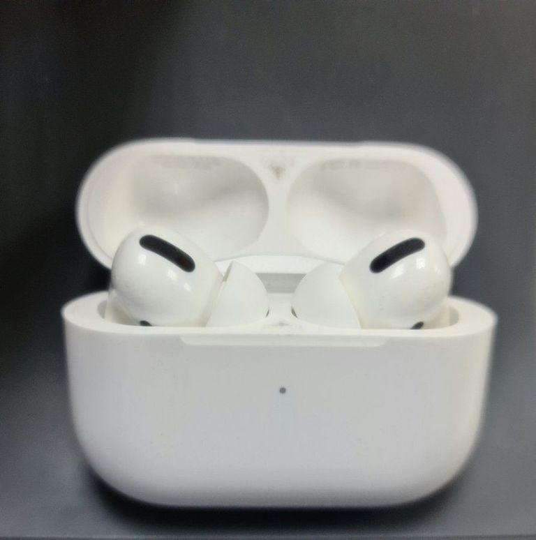 Купити Apple AirPods Pro (MWP22) Б/У