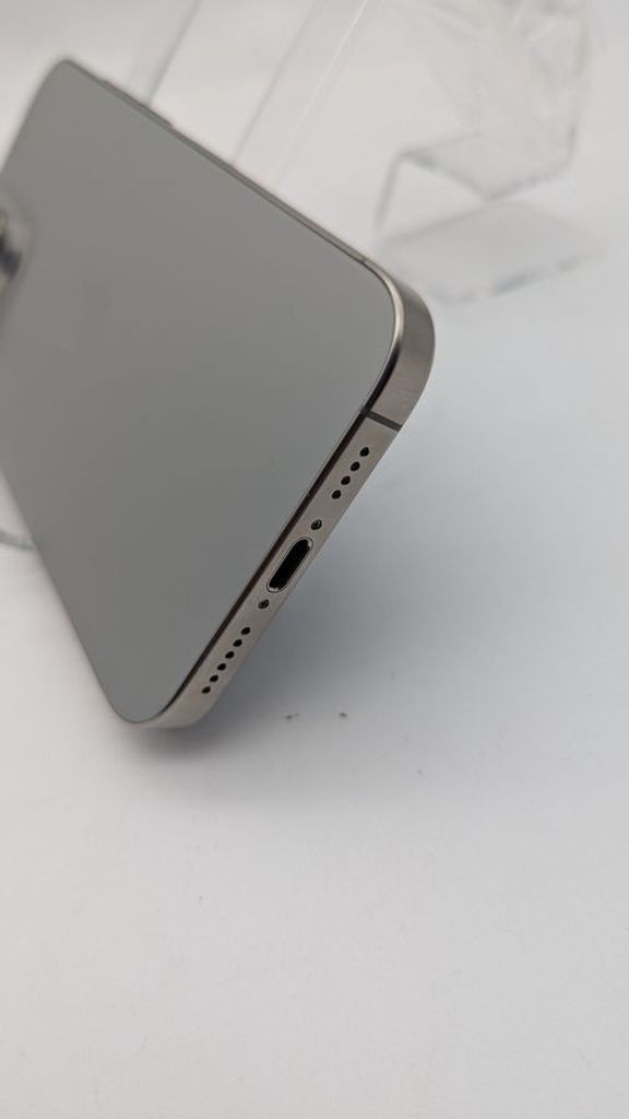 Apple iphone 16 pro max 256gb Код:01-200905952. Зображення 9