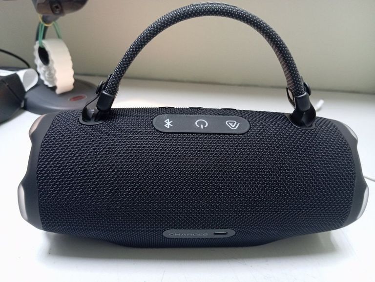 Купить JBL Charge 6 Black Б/У