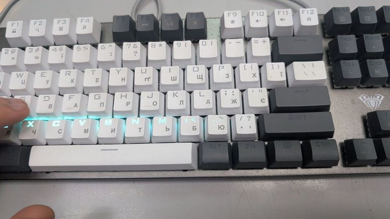 Дешево Aula wind f3287 з ломбарду