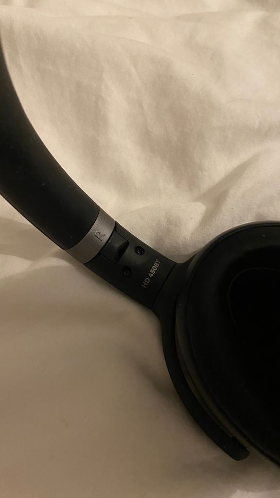 Дешево Sennheiser hd 450 bt з ломбарду