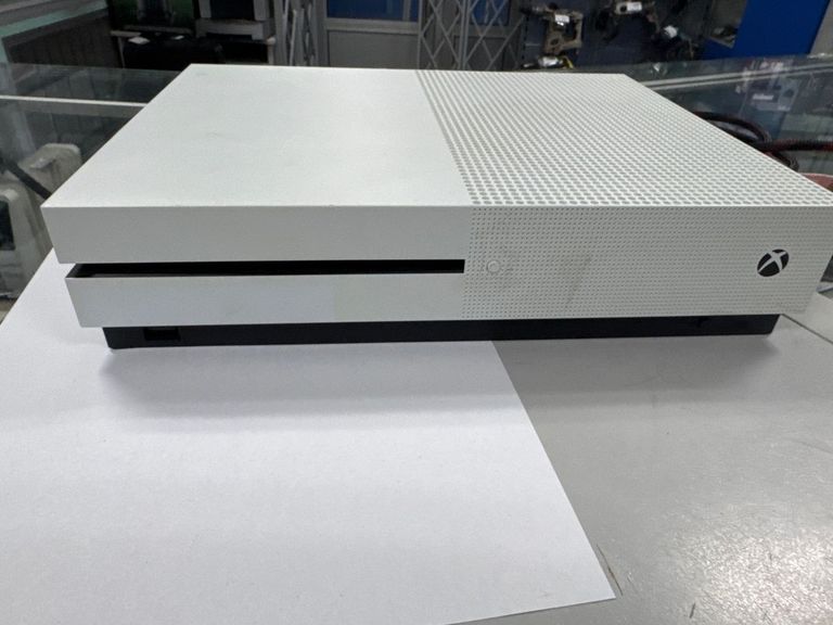 Microsoft Xbox One S 1TB Код:01-200914702. Зображення 5