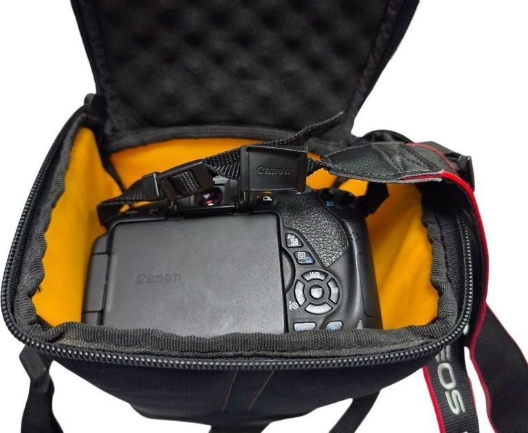 Оголошення Canon eos 700d + ef-s 18-55mm 1:3.5-5.6 is stm Б/У