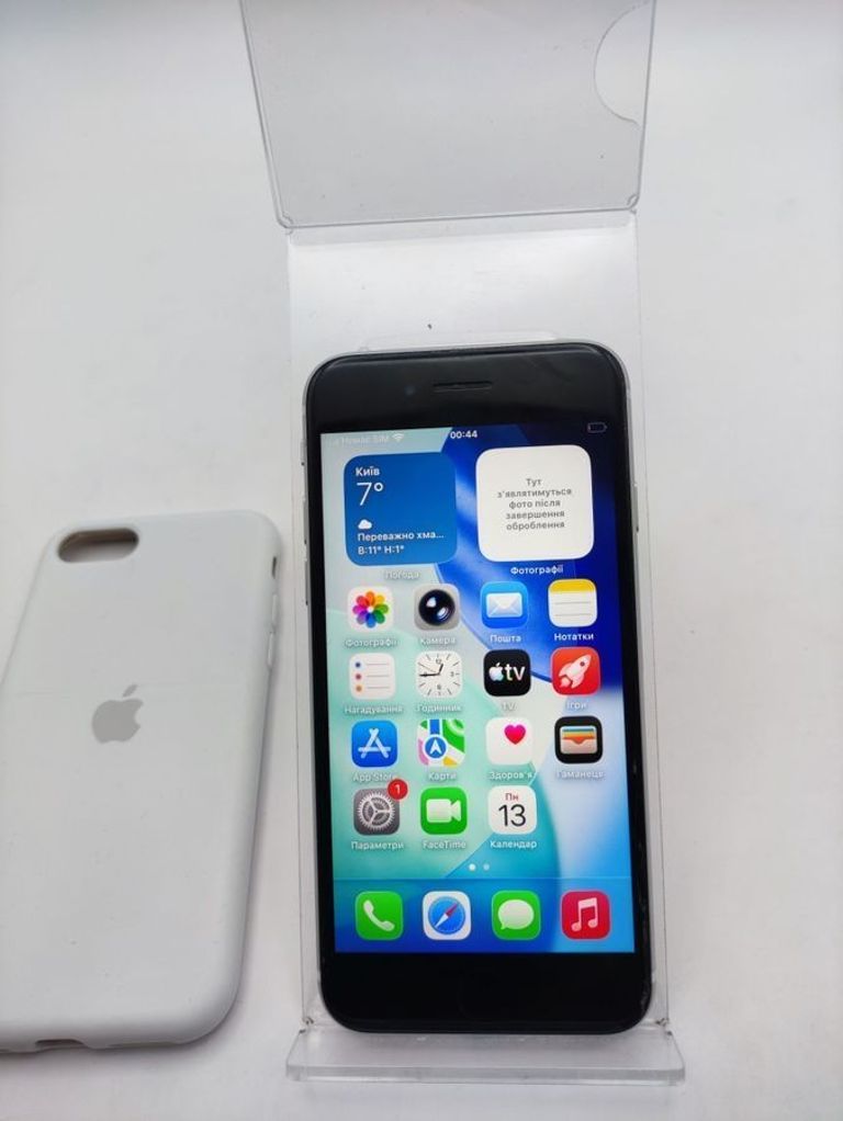 Купить Apple iPhone SE 2020 64GB Black Slim Box (MHGP3) Б/У