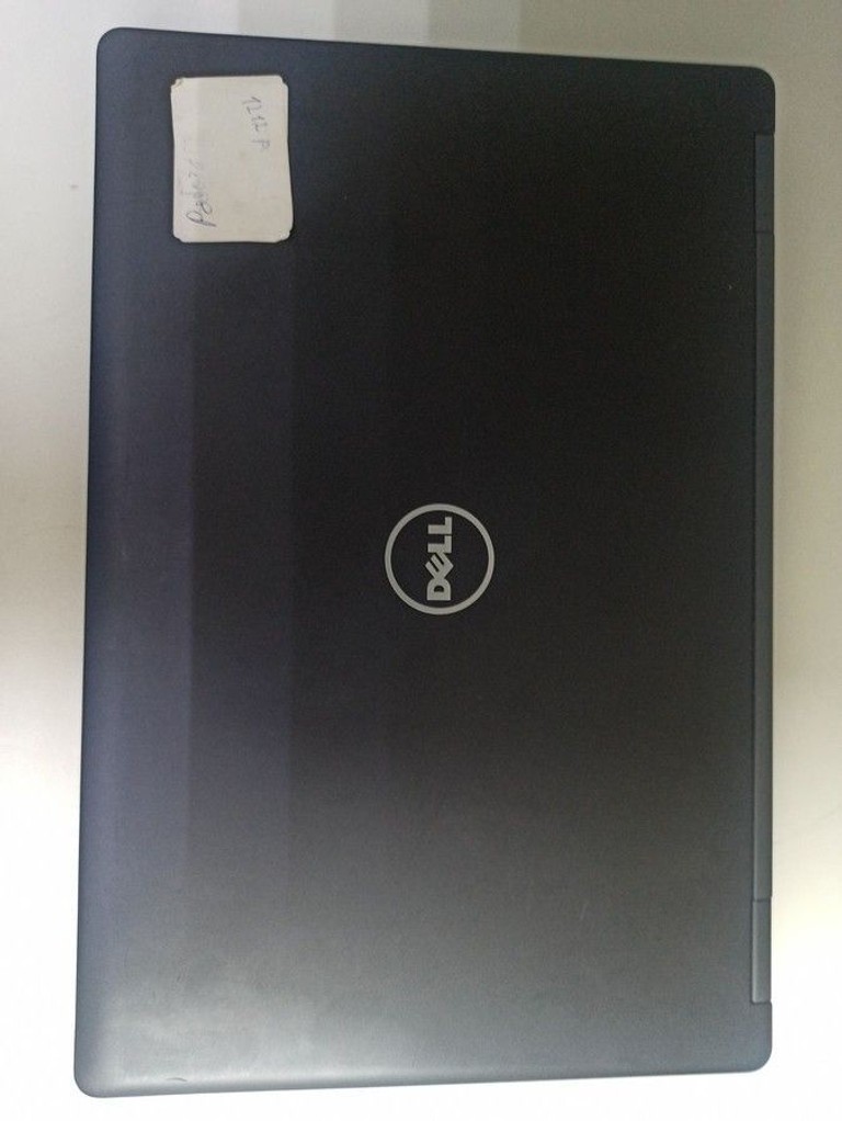 Дешево Dell 15/core i5 6300u ddr3/8gb ddr3/hdd *відсутній/ssd 128 gb/*інтегрована з ломбарду