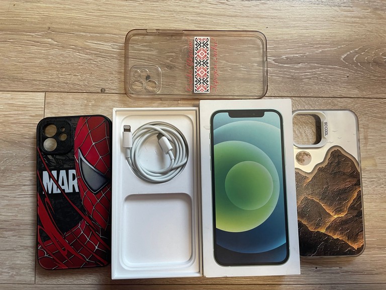 Купити Apple iPhone 12 64GB Green (MGJ93/MGHA3) Б/У