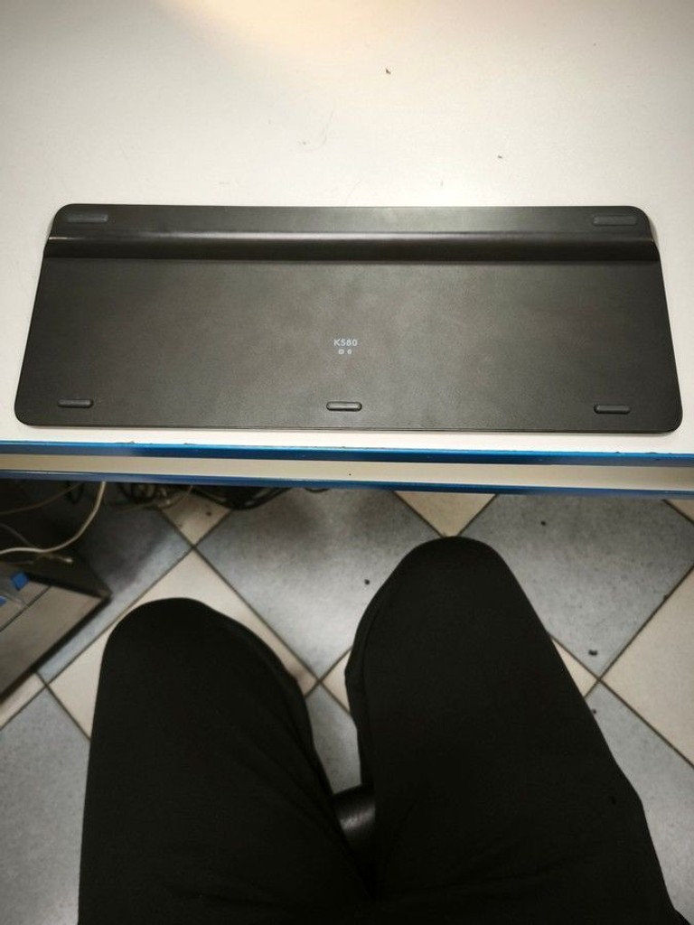 Оголошення Logitech k580 Б/У
