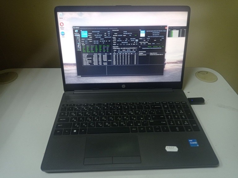 Дешево Hp 15/core i3-1215u ddr5/8gb ddr5/hdd *відсутній/ssd 256 gb/*інтегрована з ломбарду