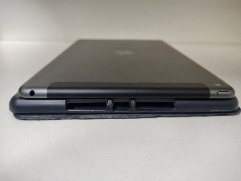 Дешево Apple ipad 10.9 2021 wi-fi + cellular 64gb з ломбарду