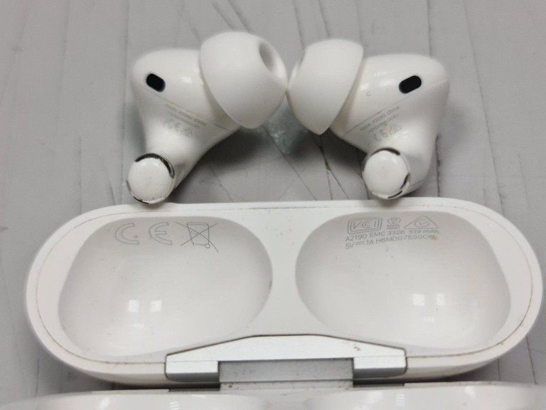 Дешиво Apple AirPods Pro (MWP22) с ломбарда