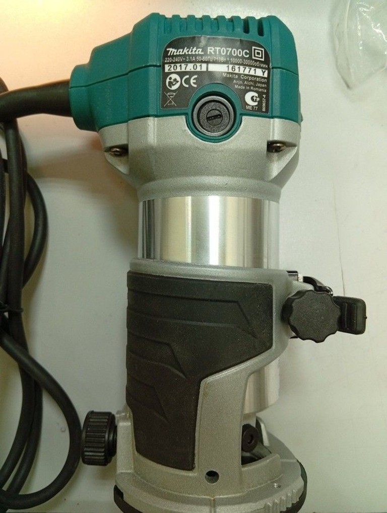 Оголошення Makita Підробка rt0700c Б/У