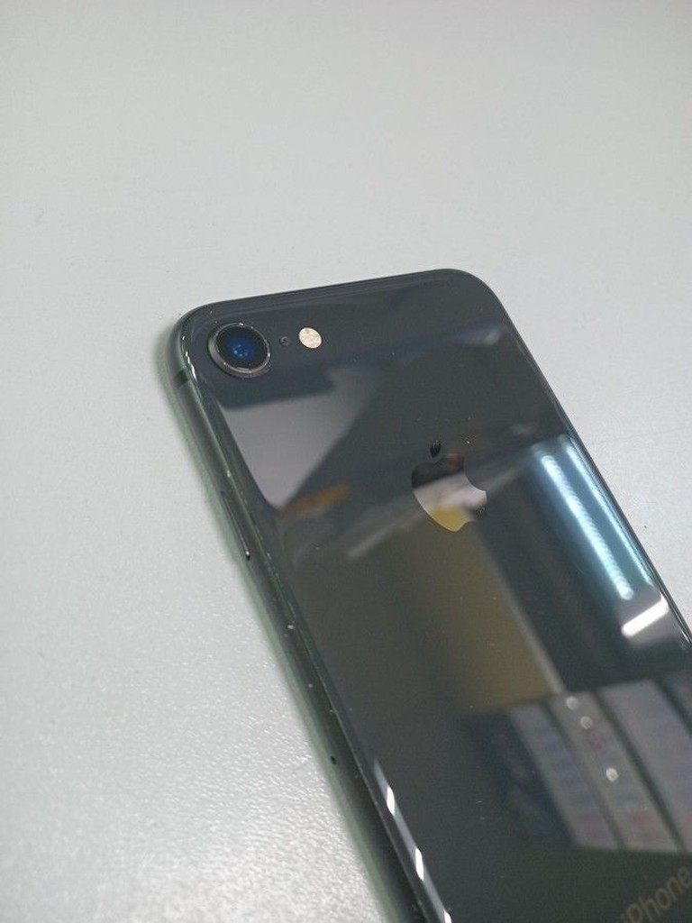 Apple iphone 8 64gb Код:01-200982091. Изображение 5