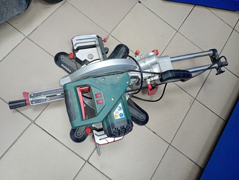 Оголошення Metabo kgs 254 m Б/У