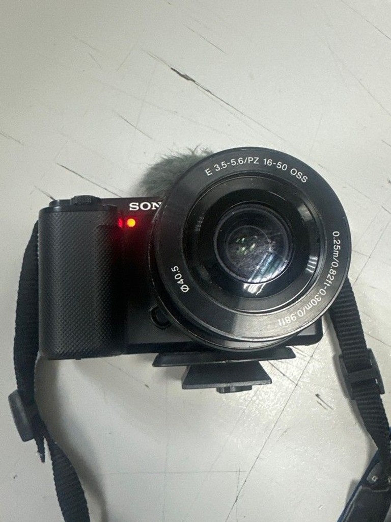 Розпродаж Sony ZV-E10 body Black (ILCZVE10B.CEC), продавець Техноскарб