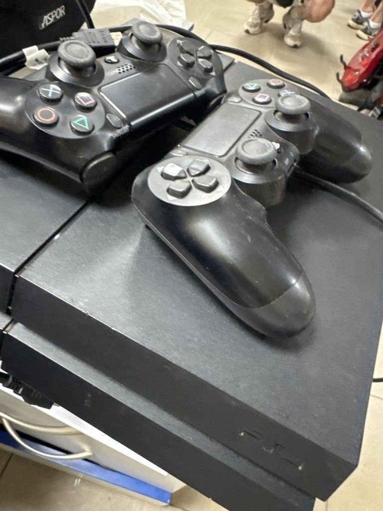 Розпродаж Sony playstation 4 1tb, продавець Техноскарб