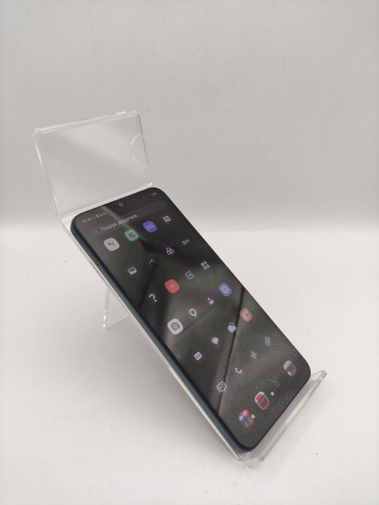 Розпродаж Motorola moto e13 2/64gb, продавець Техноскарб