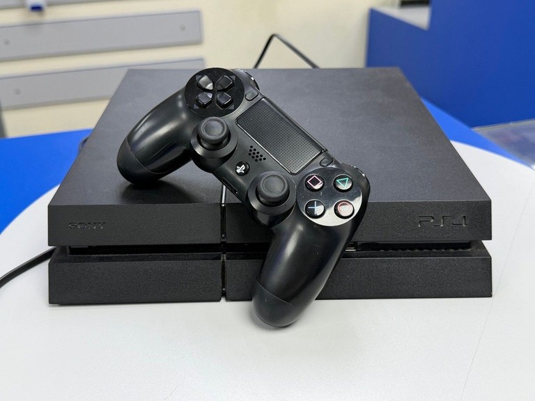 Купить Sony playstation 4 500gb Б/У