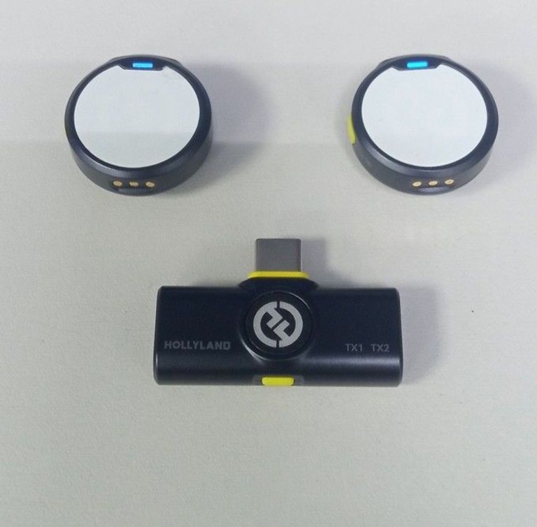 Дешево Hollyland Lark M2 Duo with Lightning Plug з ломбарду