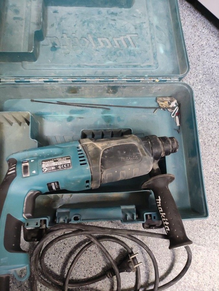 Оголошення Makita HR2470 Б/У