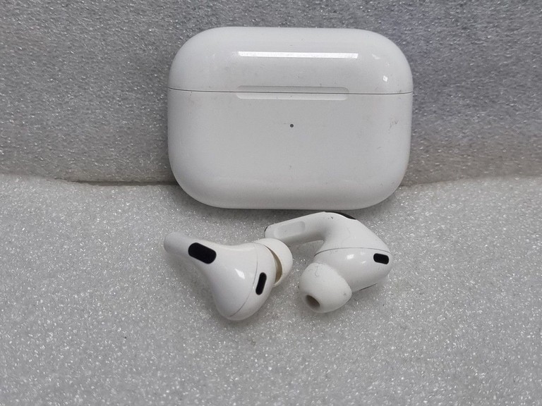 Оголошення Apple airpods pro 2nd generation with magsafe charging case usb-c Б/У