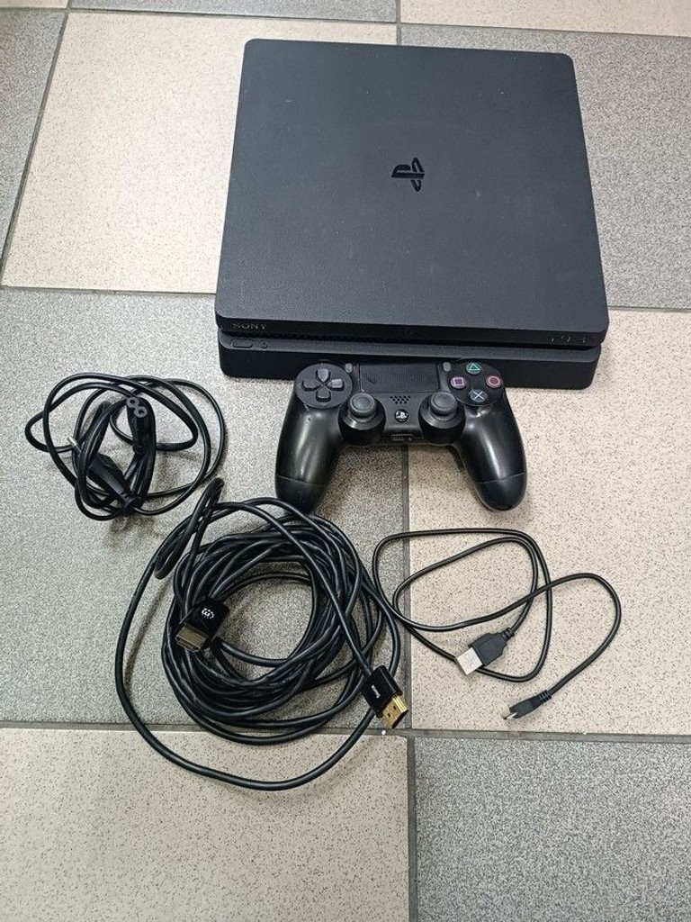 Купити  Sony PlayStation 4 Slim 1TB Black Б/У