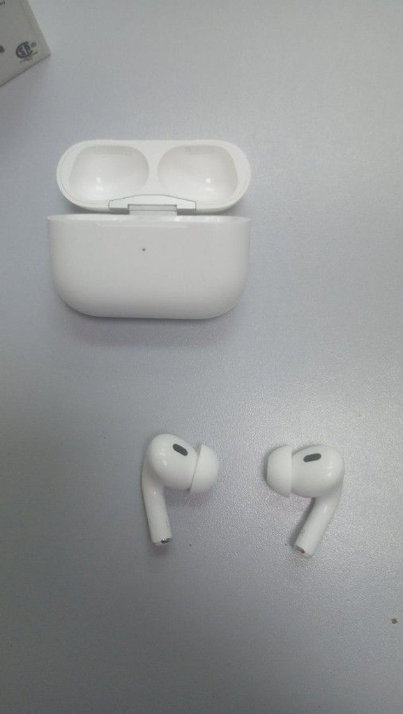 Оголошення Apple airpods pro 2nd generation magsafe Б/У