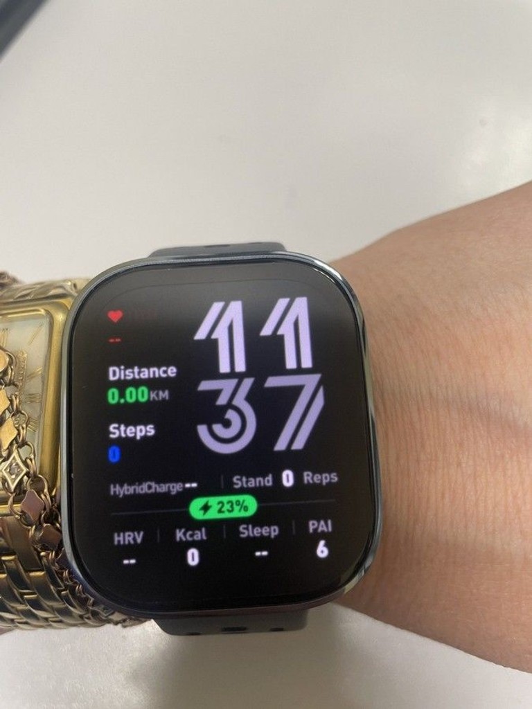 Оголошення Amazfit Bip 6 Black Б/У
