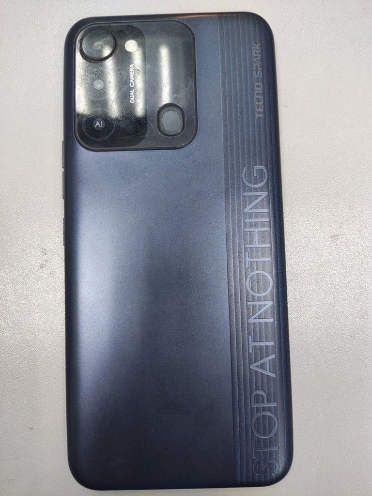 Дешево Tecno spark 8c kg5n 4/64gb з ломбарду